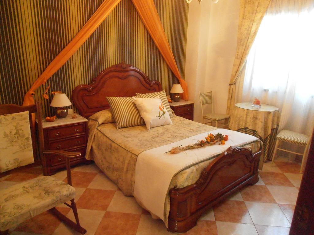 Alojamiento Rural Torre Hueca Hotel Pinos Puente Habitación foto