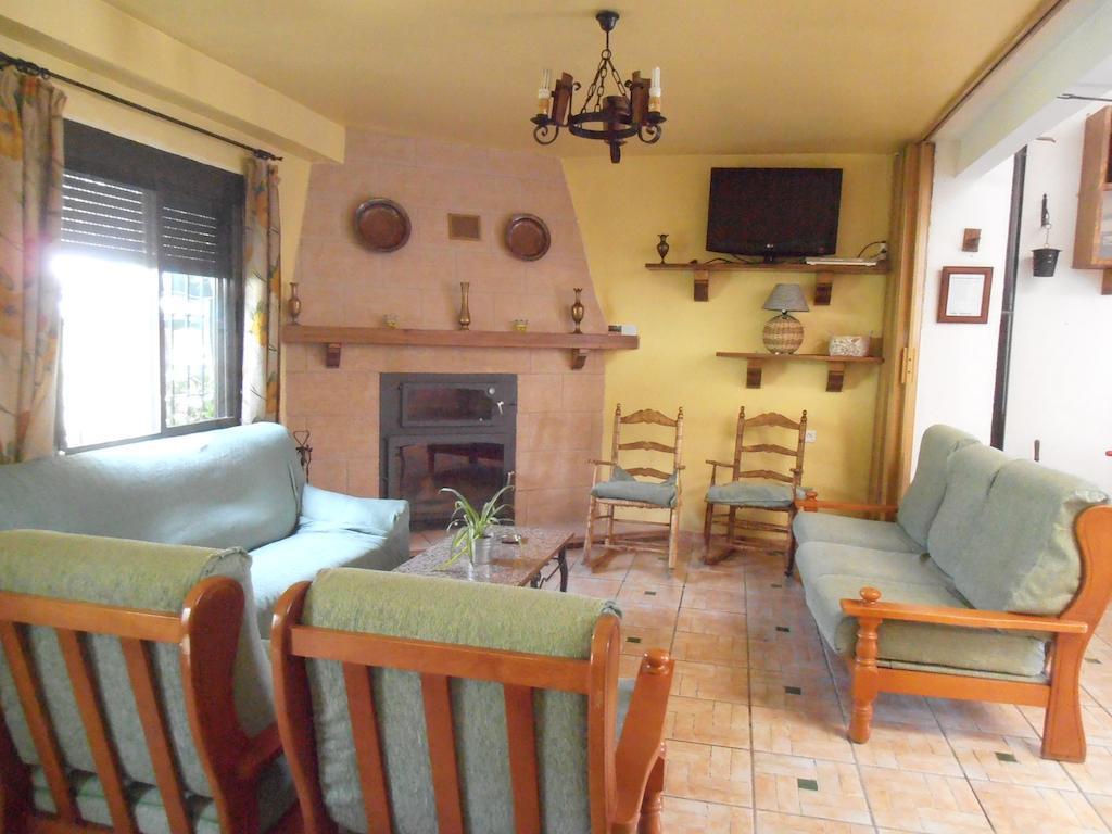 Alojamiento Rural Torre Hueca Hotel Pinos Puente Habitación foto